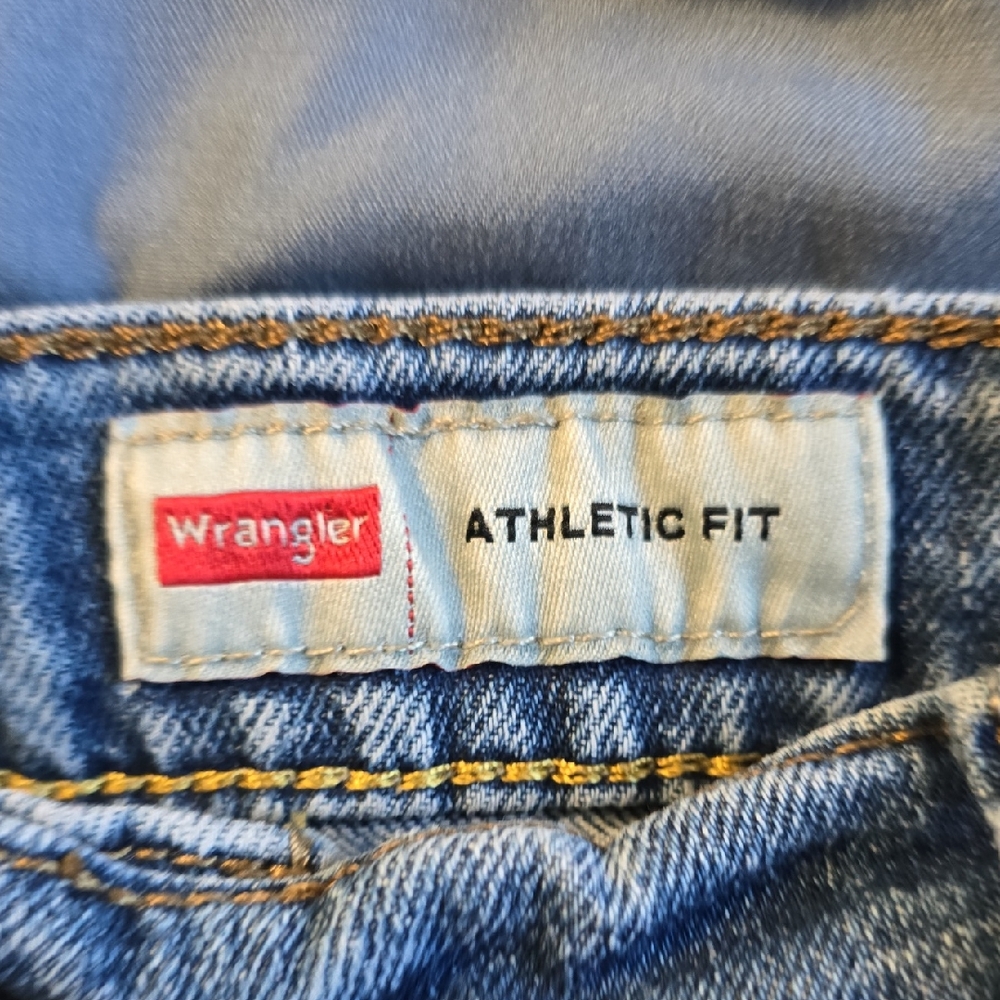 Wrangler Women's Athletic Fit Denim Cut Off Short